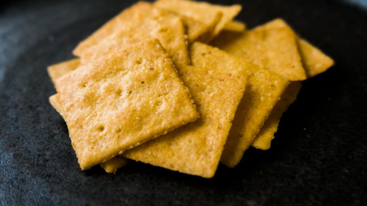 TOP 8 Low Carb Crackers to Buy Online!