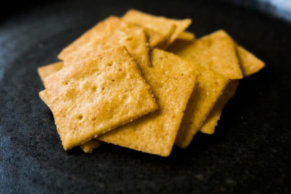 Simple Mills Cheddar Low Carb Crackers