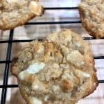 keto white chocolate macadamia nut cookies